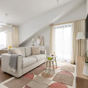  Apartment W Sercu Warszawy